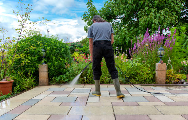 Best Parking Lot and Garage Cleaning  in Quincy, FL