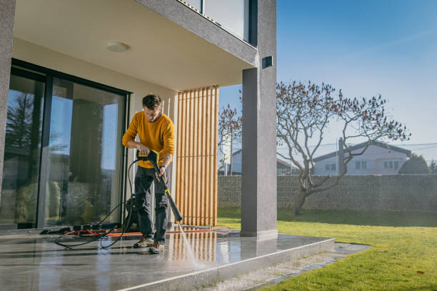Best Pool Deck Cleaning  in Quincy, FL